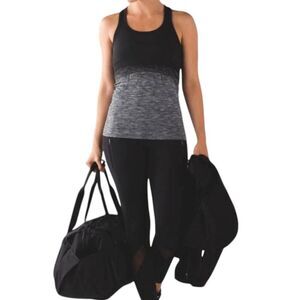 LULULEMON ATHLETICA Swiftly Tech Racerback Size 2
